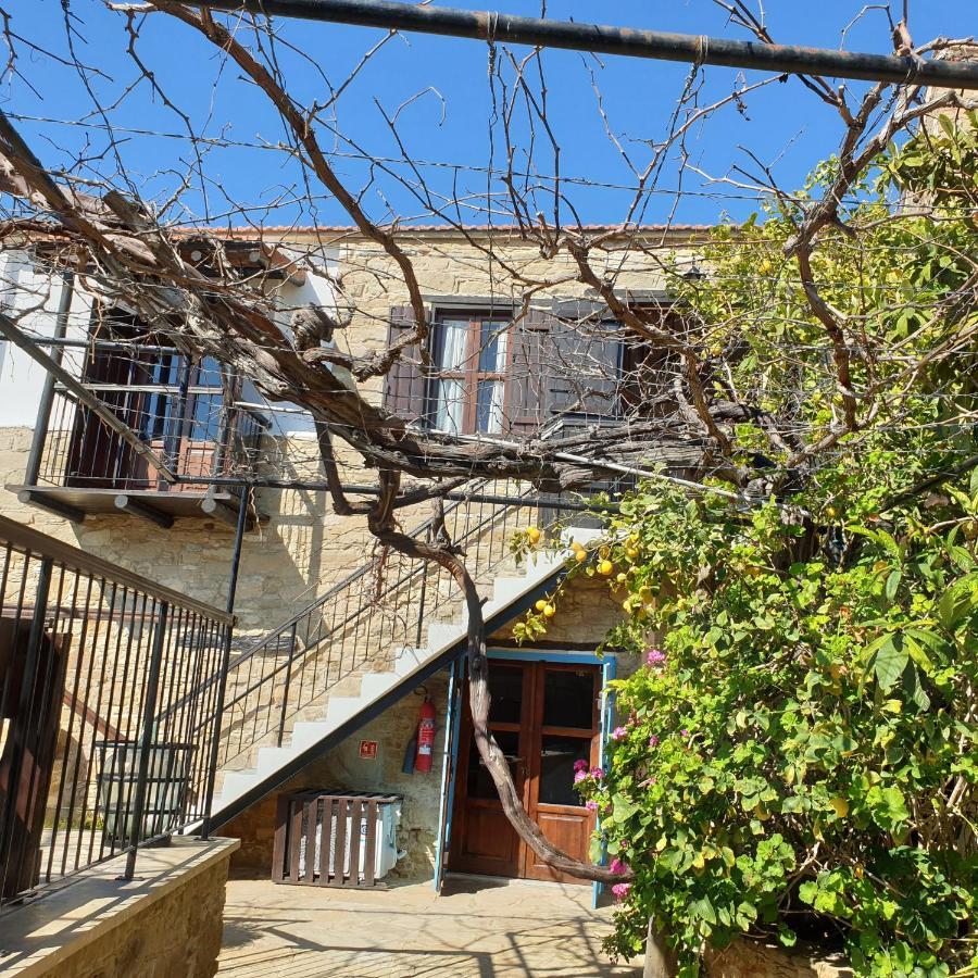 Vasilopoulos House Tochni Exterior photo