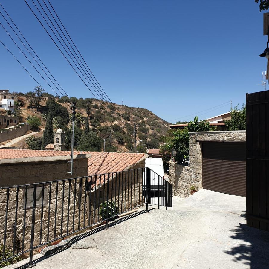 Vasilopoulos House Tochni Exterior photo